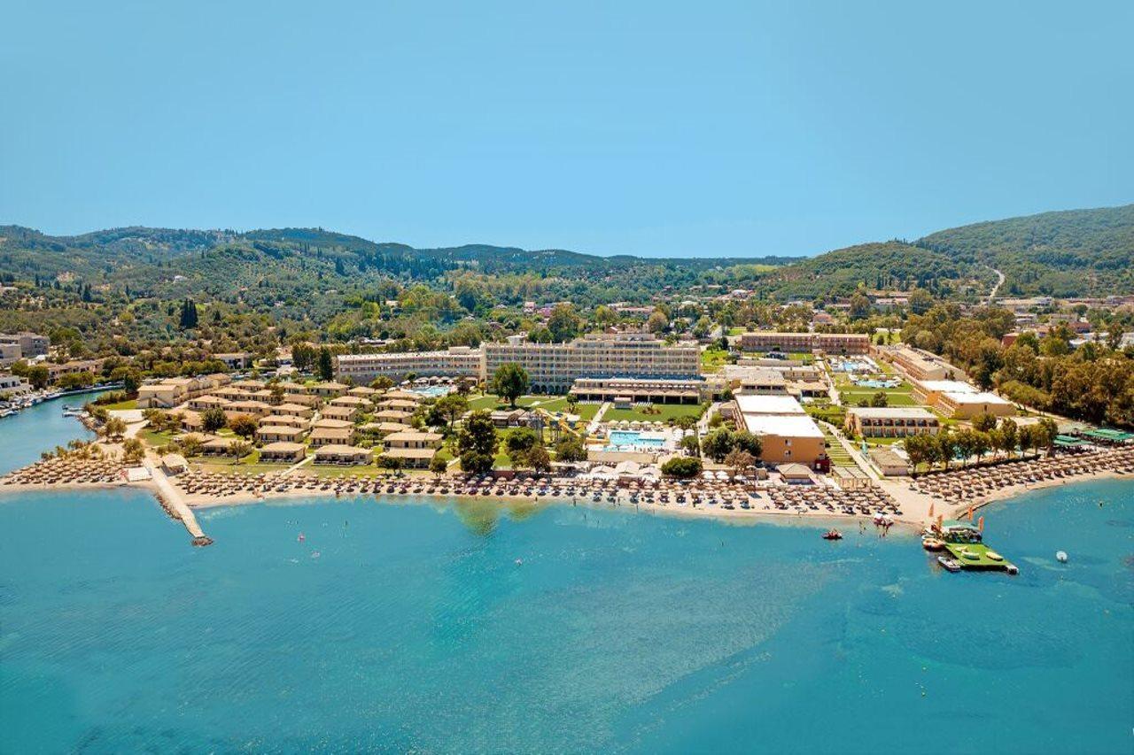 Messonghi Beach Holiday Resort Moraitika Exterior foto