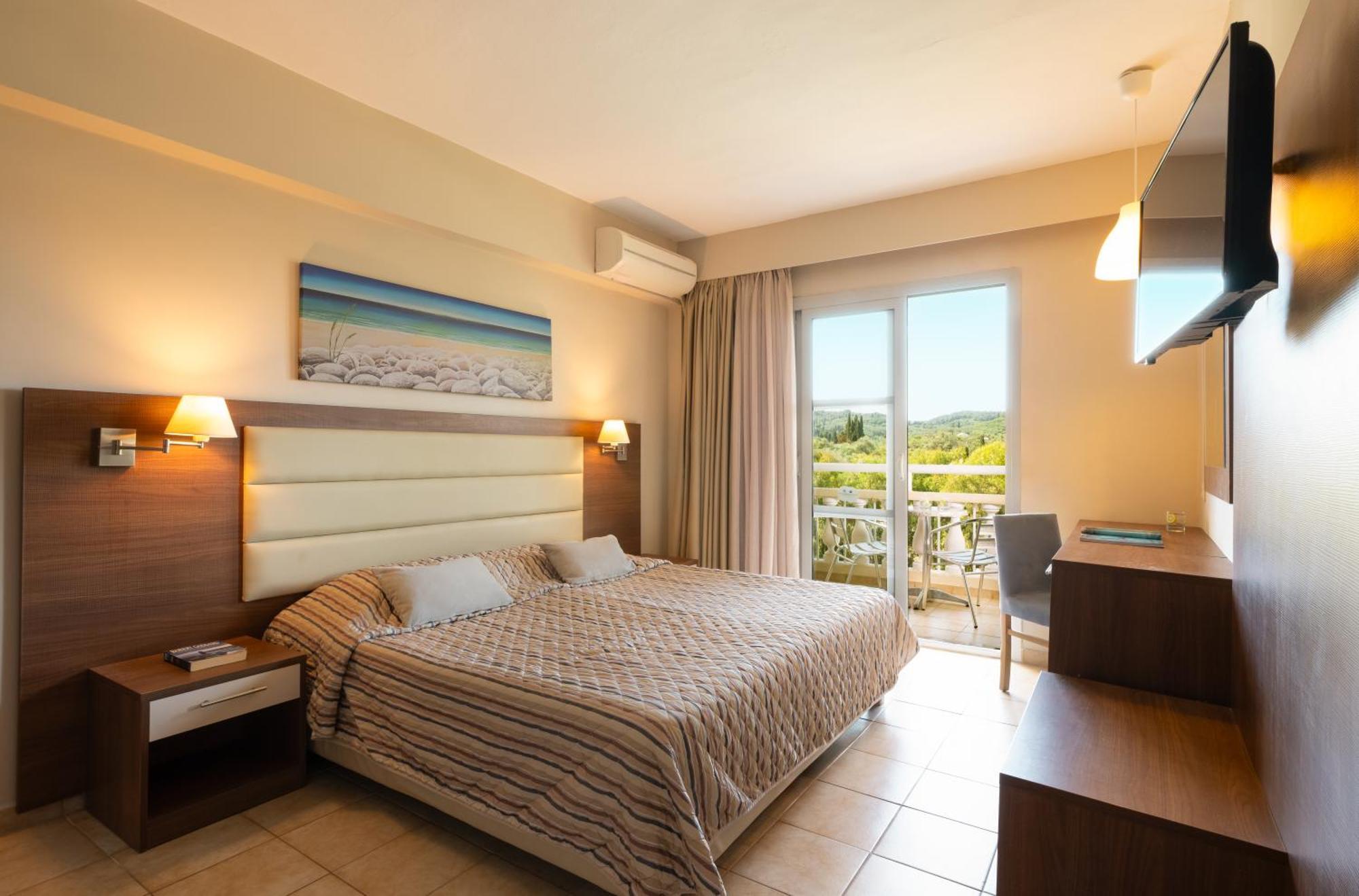Messonghi Beach Holiday Resort Moraitika Exterior foto