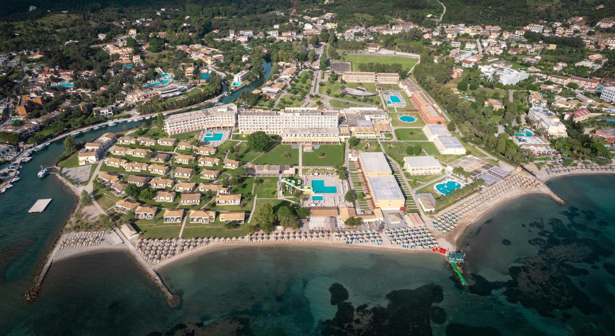 Messonghi Beach Holiday Resort Moraitika Exterior foto