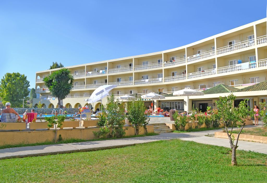 Messonghi Beach Holiday Resort Moraitika Exterior foto